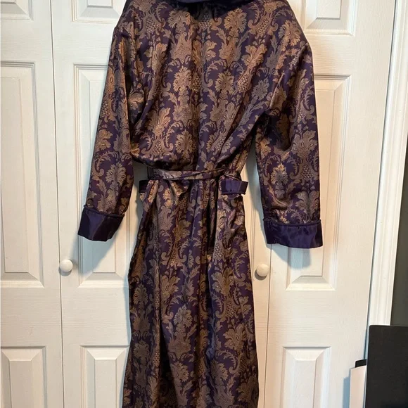 Vintage Victoria's Secret Purple Gold Satin Regal Robe XS/S - Picture 4 of 5